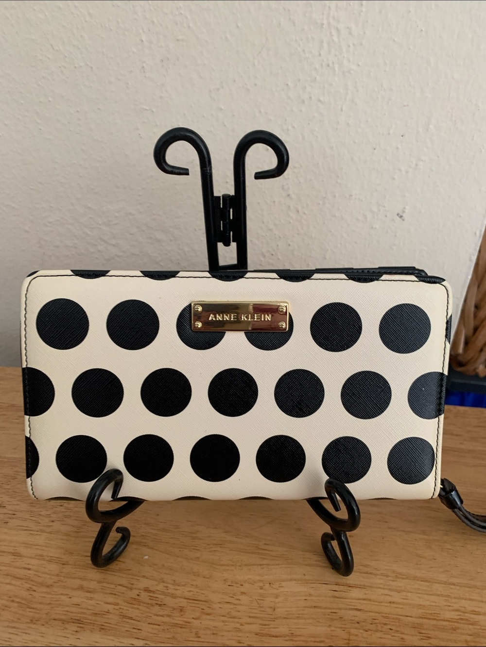 Anne Klein black and white large polka dot wristlet NWOT - Picture 2 of 8